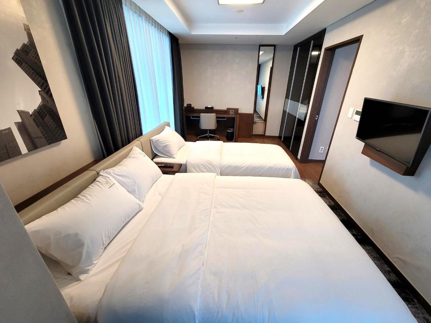 W Residence Hotel Busan Exteriör bild