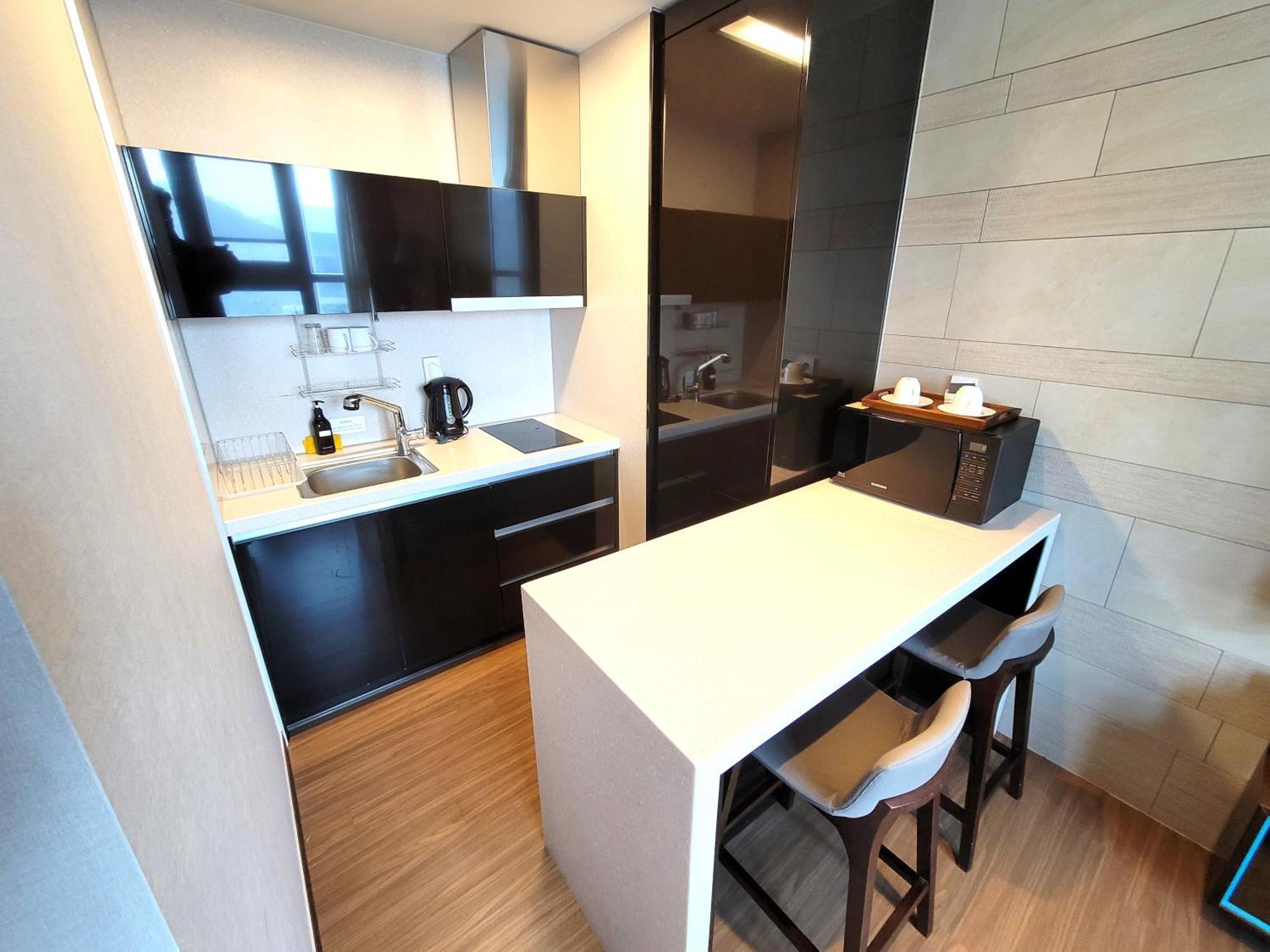 W Residence Hotel Busan Exteriör bild