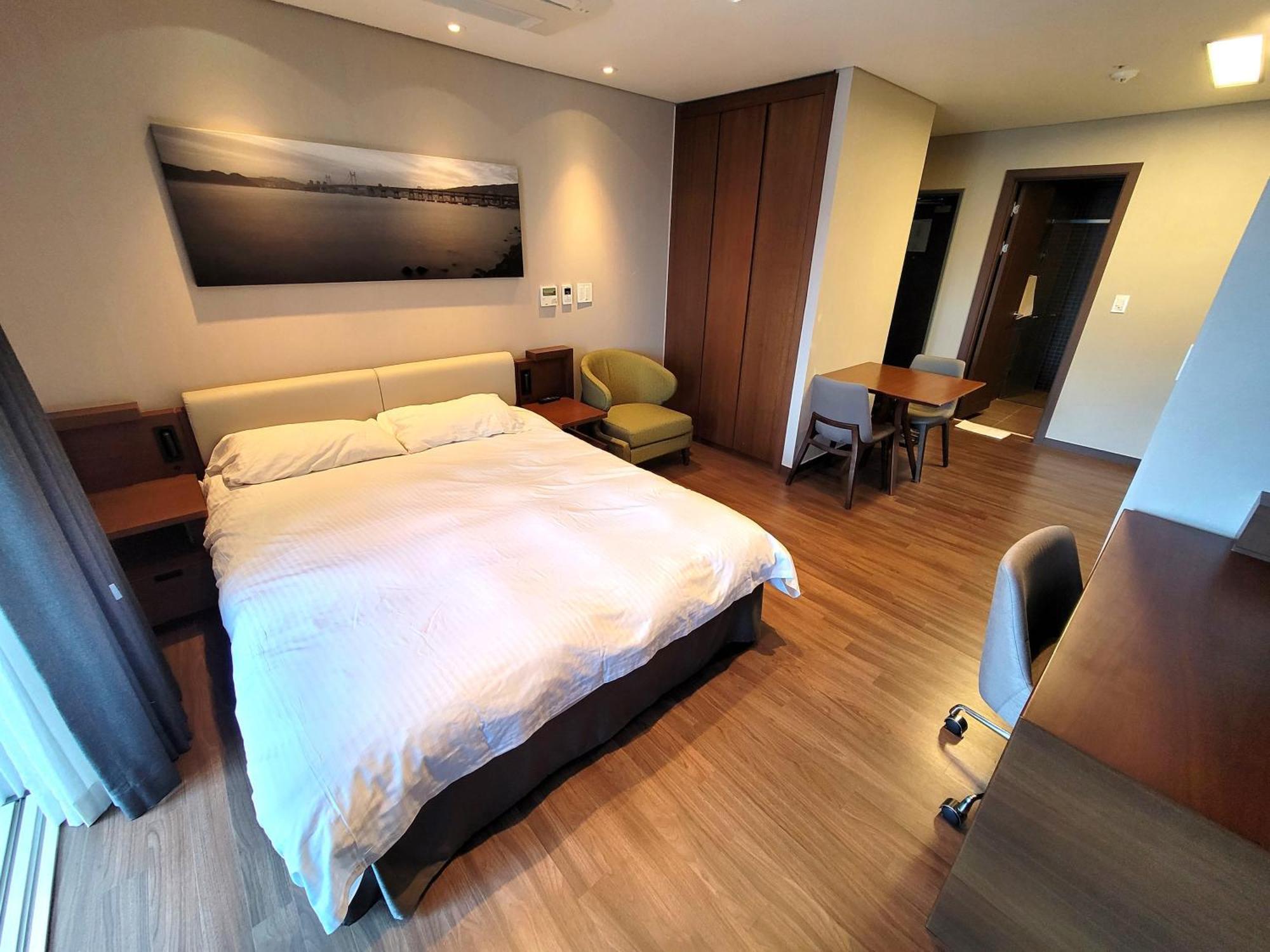 W Residence Hotel Busan Exteriör bild